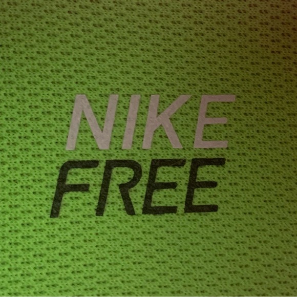 SZ 7.5 Nike Free Women’s Red/Green Athletic Shoes - Picture 10 of 12